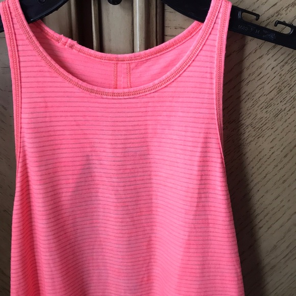 Lululemon Tank - Picture 2 of 4
